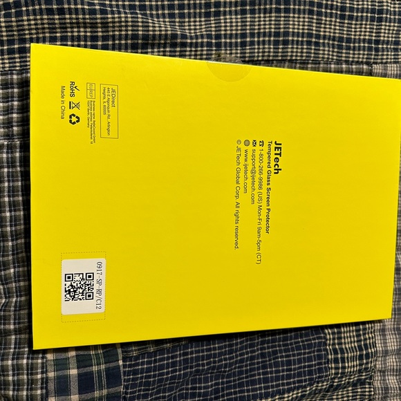 Tempered Glass Screen Protector - Picture 3 of 4